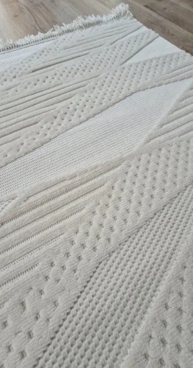 HU Krémovo, béžový moderný koberec TWIST CREAM 30629A Rozmer: 120x170 cm