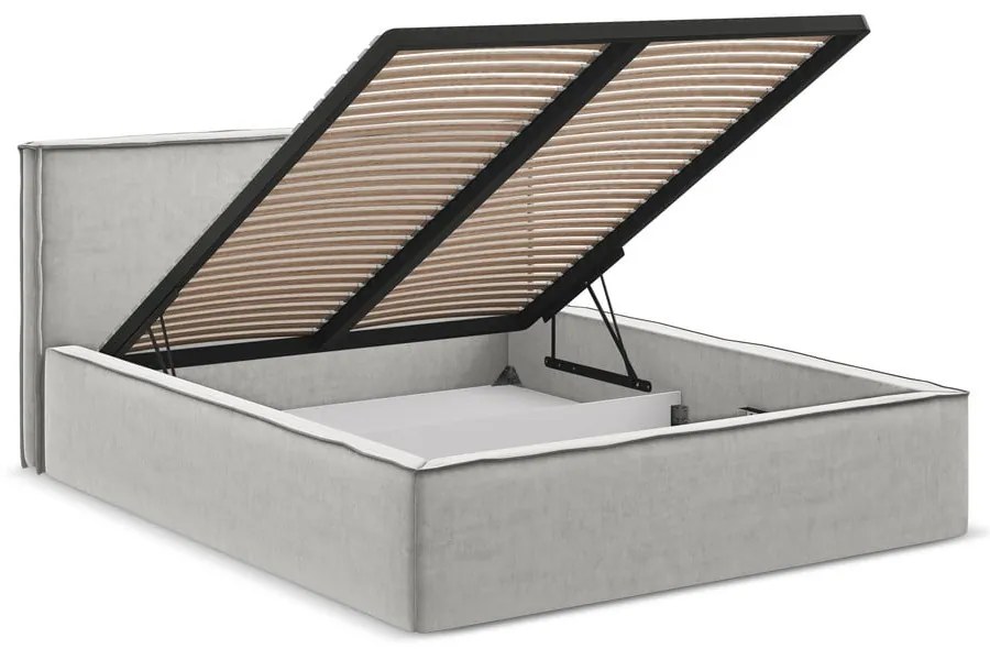 Svetlosivá čalúnená dvojlôžková posteľ s úložným priestorom s roštom 140x200 cm Anani – Makamii