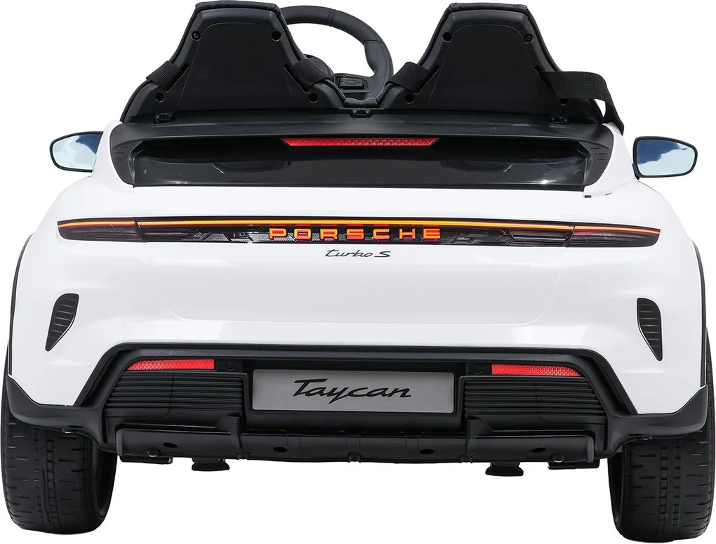 Ramiz Porsche Taycan Turbo S Biele vozidlo