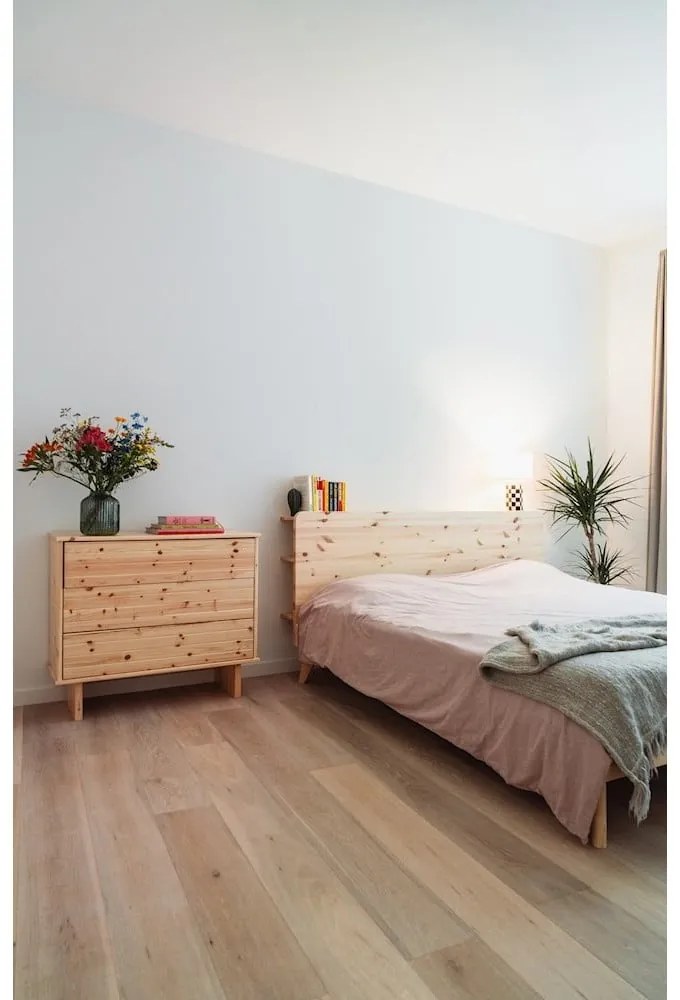 Dvojlôžková posteľ z borovicového dreva s roštom 140x200 cm Retreat – Karup Design