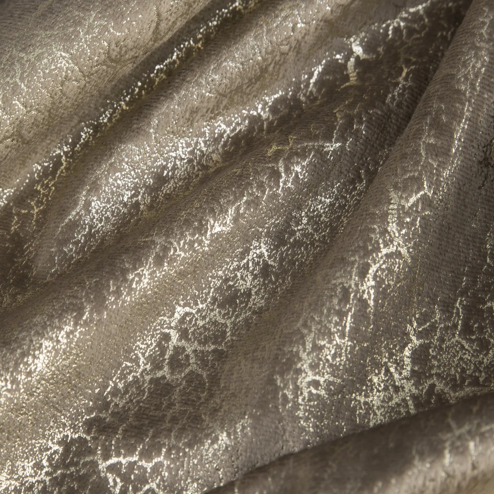 ZATEMŇOVACÍ ZÁVES NA PÁSKE INGRID 140X270 CM VZOROVANÁ