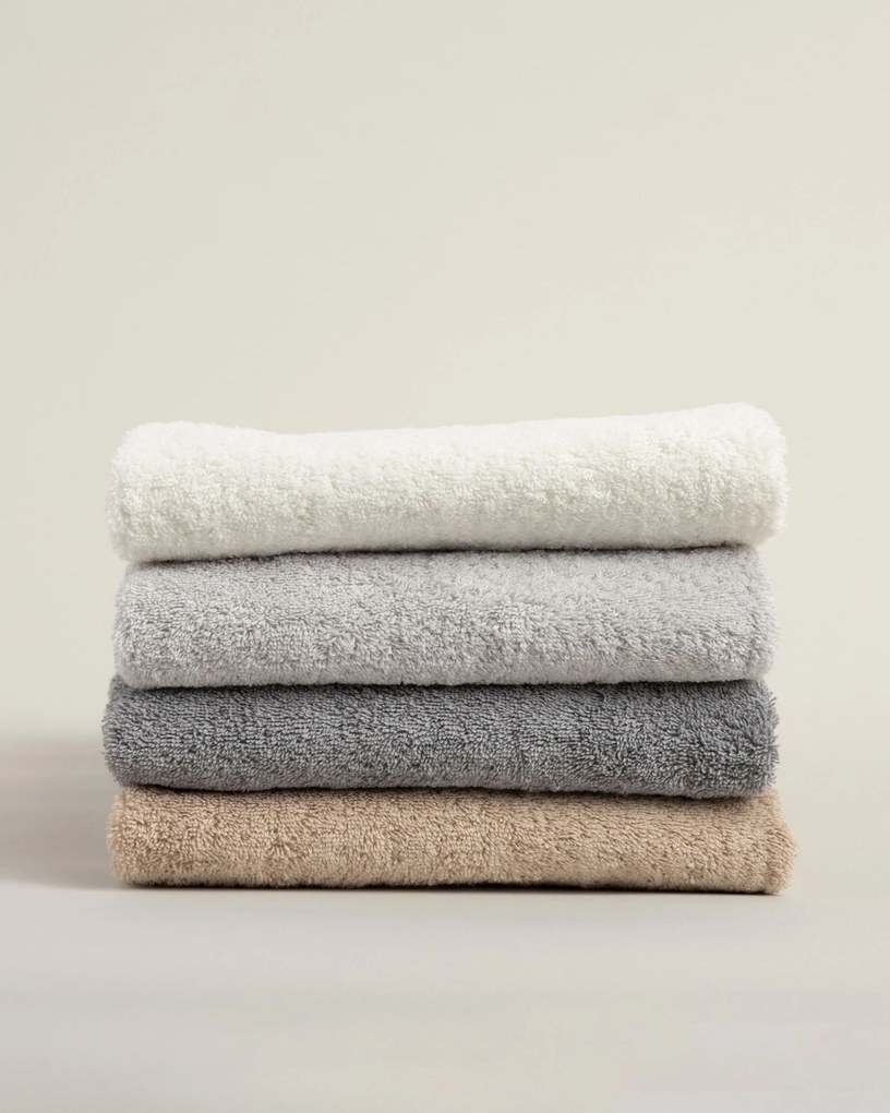 Uterák Essence 30x50 cm charcoal grey