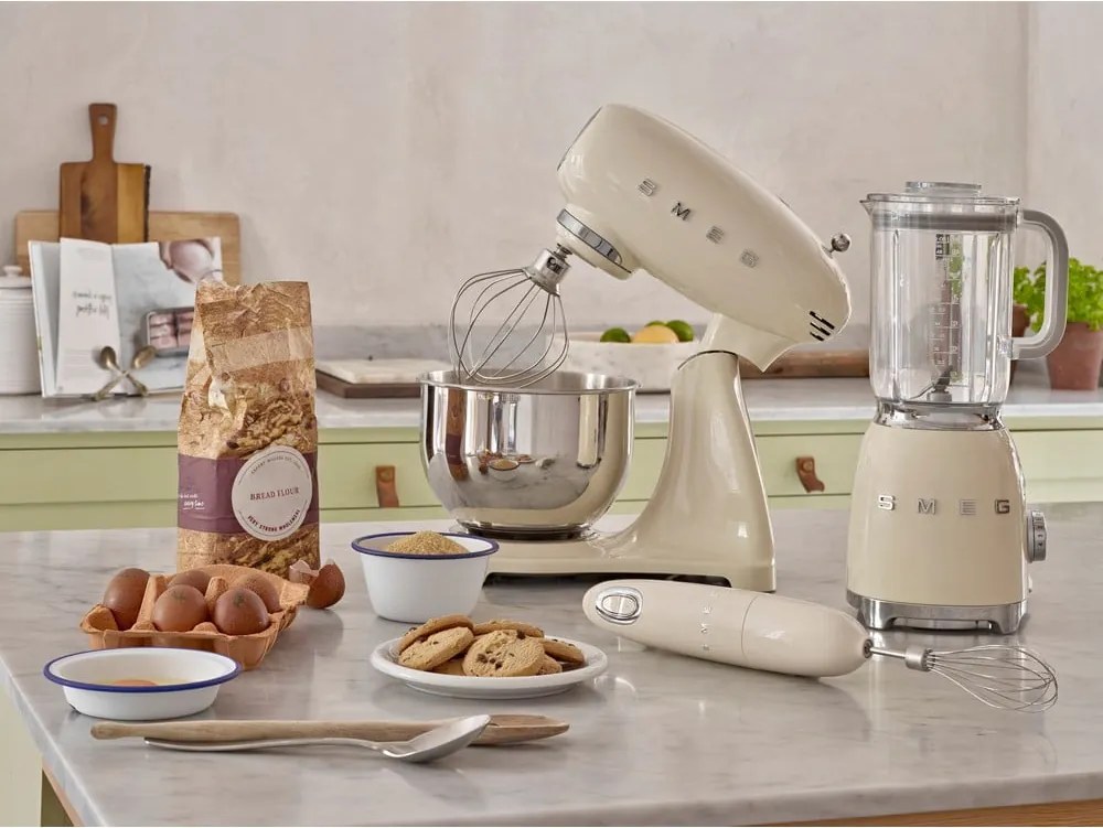 Krémový kuchynský robot Retro Style – SMEG