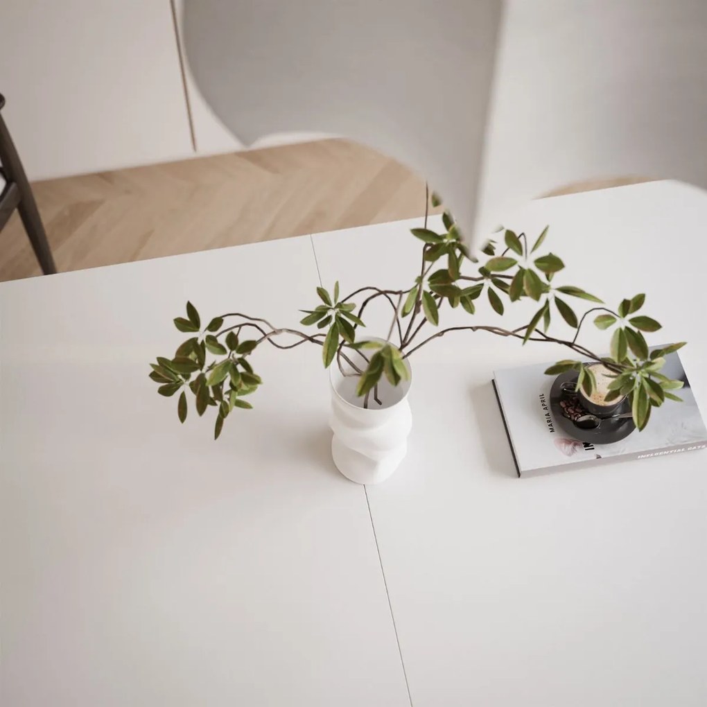 ROZKLÁDACÍ JEDÁLENSKÝ STÔL DANILO BIELY 140 / 195 cm + 4 STOLIČKY PAROS 02