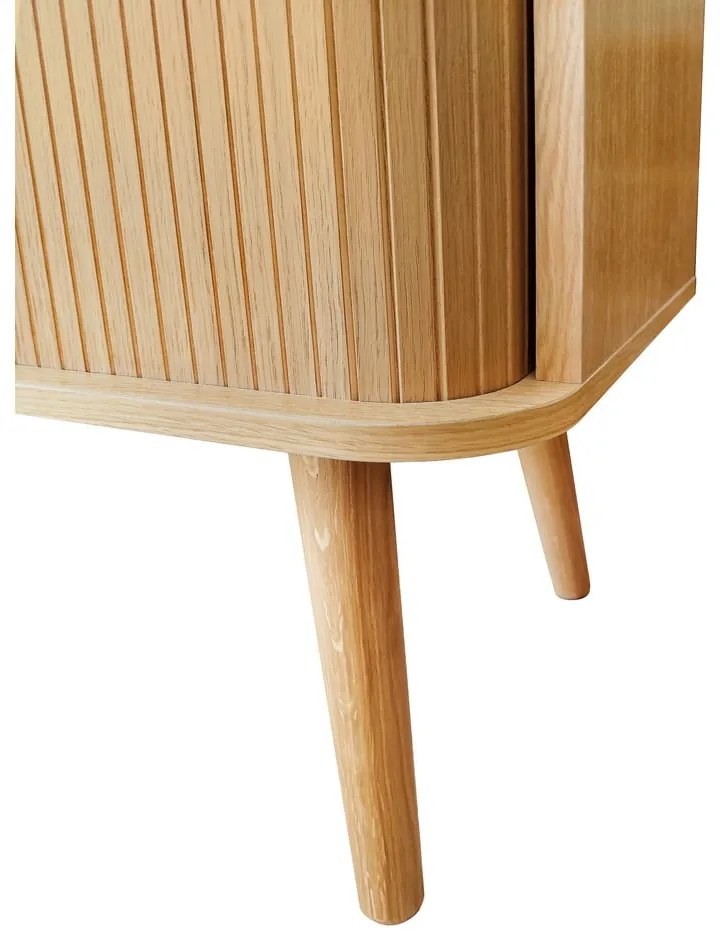 Vysoká komoda v dekore duba s posuvnými dverami v prírodnej farbe 83x95 cm Rove – Woodman