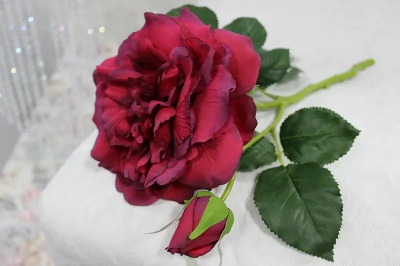Červená umelá anglická ruža s pukom 36cm