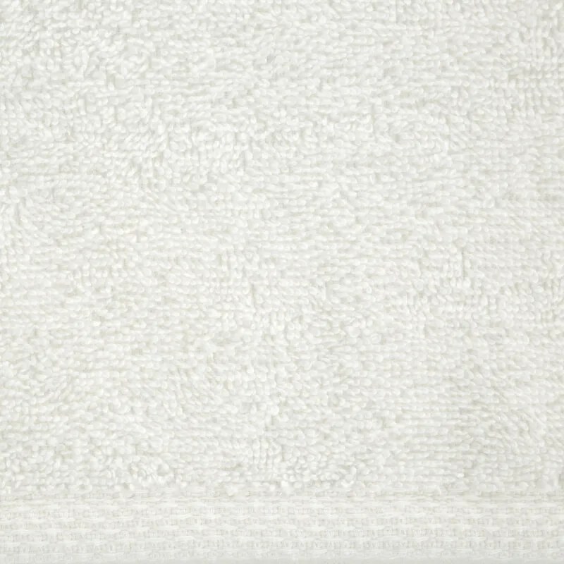 Klasický krémový bavlnený uterák TIANA1 Rozmer: 70 x 140 cm