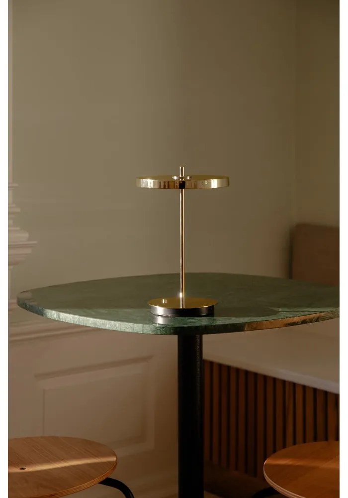 LED stolová lampa so stmievačom v zlatej farbe s kovovým tienidlom (výška 31 cm) Asteria Move – UMAGE