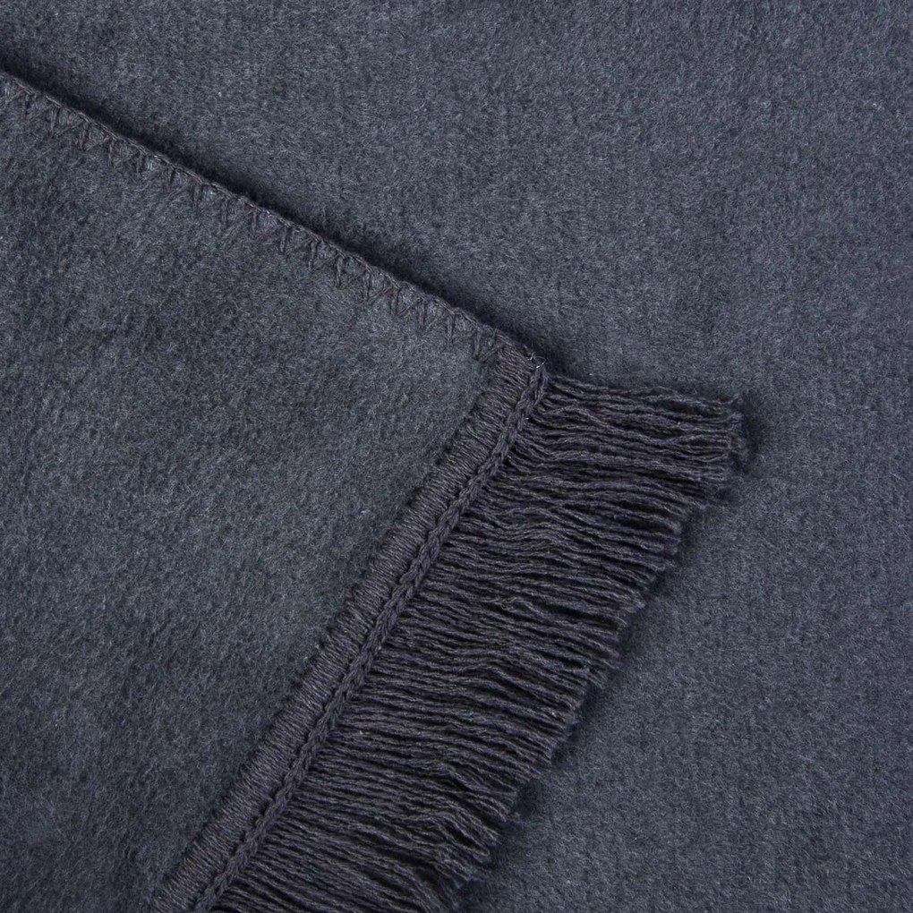 BAVLNENÁ DEKA BAT 150X200 CM ANTRACITOVÁ