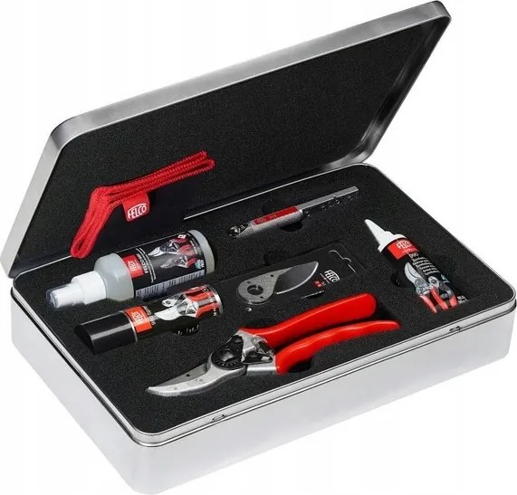 Sada Na Údržbu A Nožnice V Plechovke