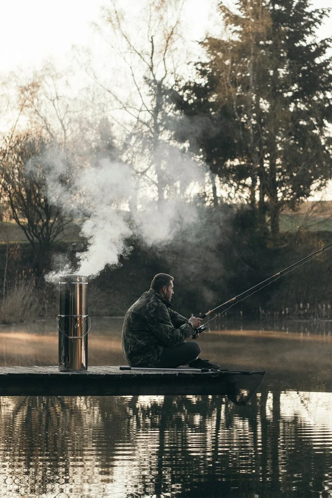KAISER - TRIDSIATKA, rybárska udiareň, nerez