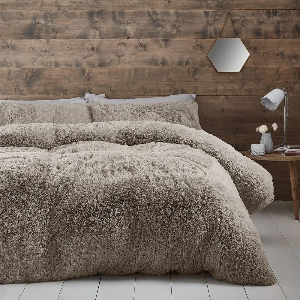 Hnedé obliečky na dvojlôžko z mikroplyšu 200x200 cm Cuddly – Catherine Lansfield