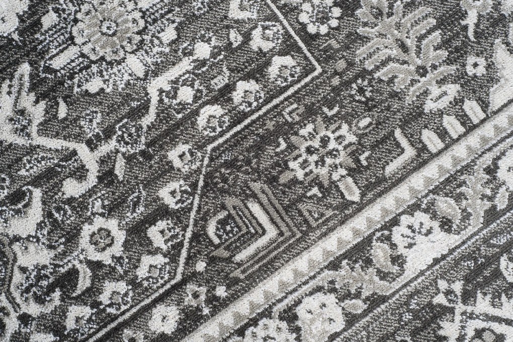 TA Koberec Isphahan 84332/68 antracit Rozmer: 80x220 cm