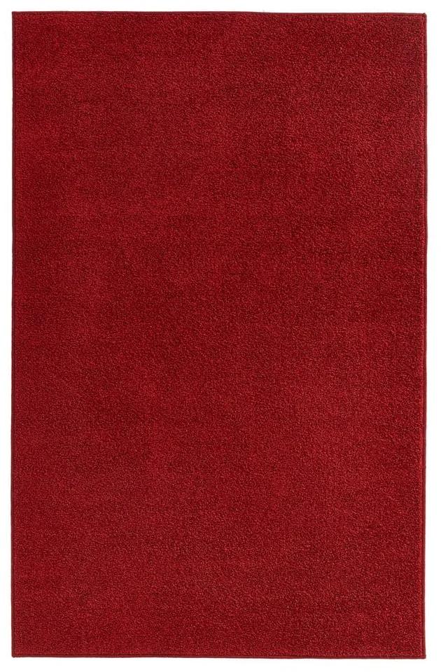 Červený koberec Hanse Home Pure, 140 × 200 cm