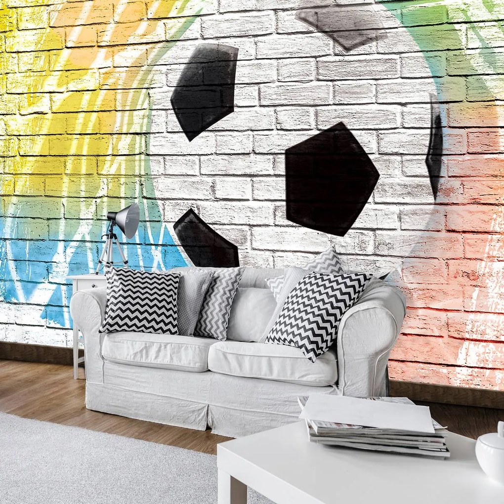 Fototapeta - Graffiti - futbal na tehlovej stene (152,5x104 cm)