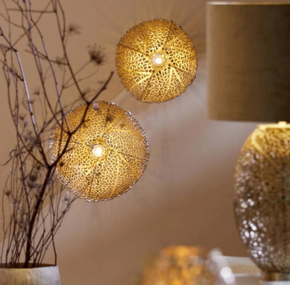 Zlatá dierovaná kovová nástenná lampa Sinula - Ø 45*22cm / E27