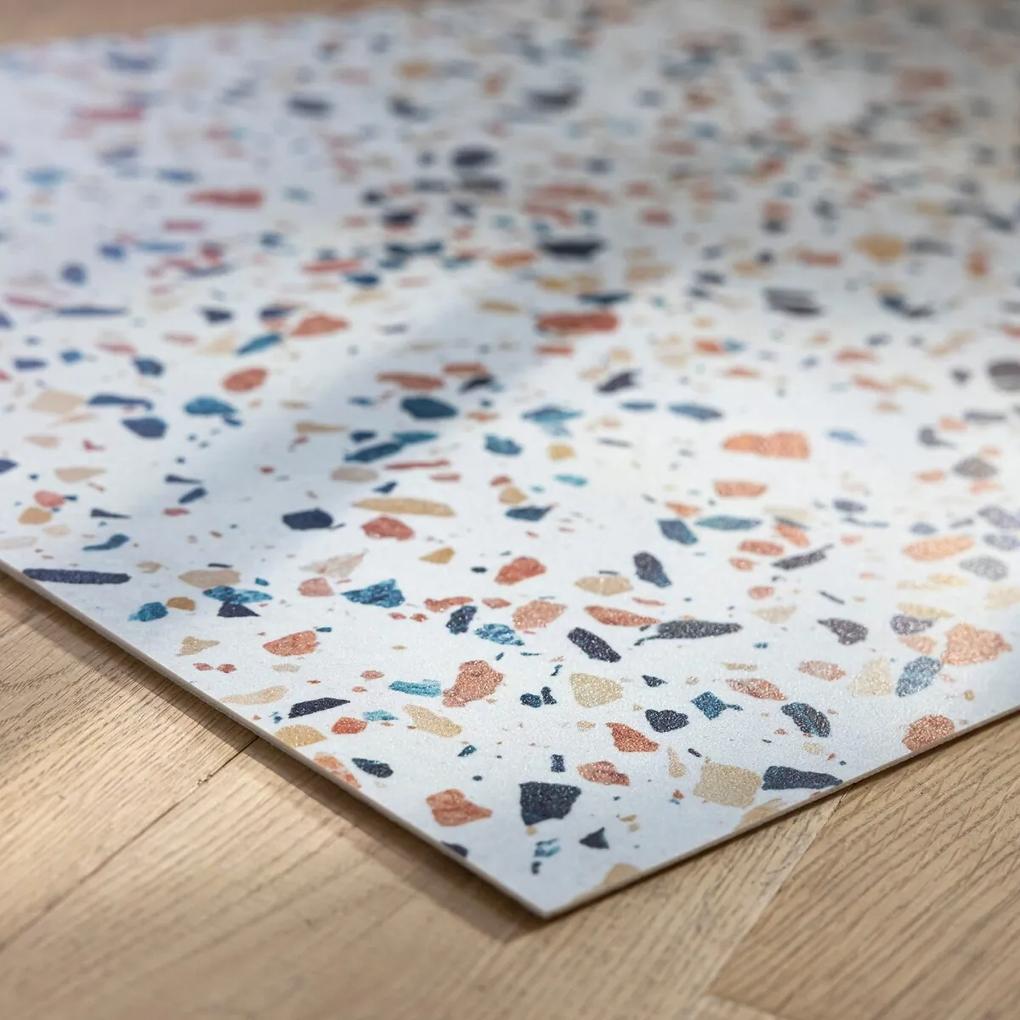 Vinylový koberec s terrazzo efektom 4 veľkosti: 49 x 79 cm; 59 x 98 cm; 65 x 150 cm; 120 x 170 cm.
