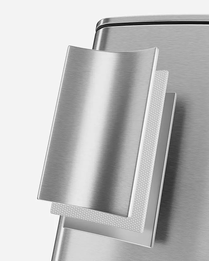 30 litrový oceľový pedalový odpadkový kôš s vnútorným vedrom, metalická strieborná