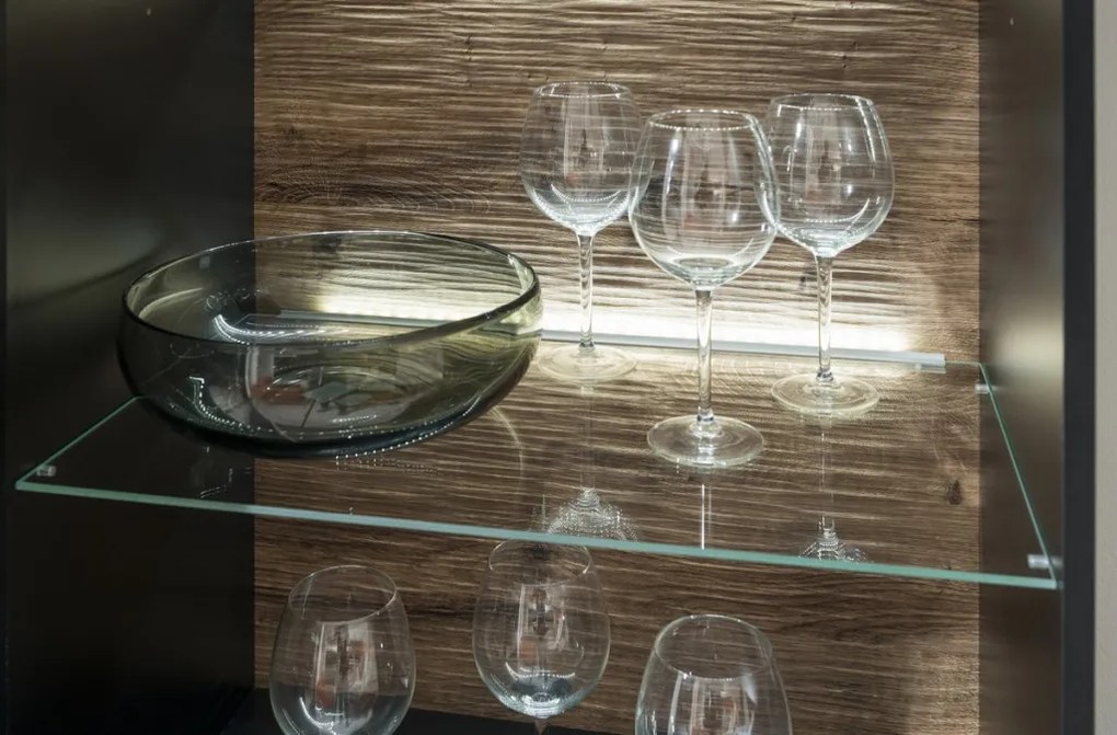 Vysoká vitrína Boston, čierna/dub ribbeck, s osvetlením, ľavá