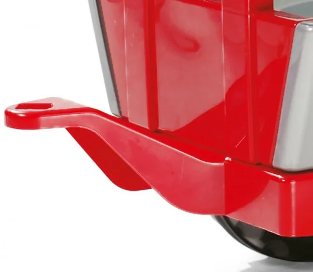 Šlapací traktor RT s prívesom a lyžicou Rolly Toys 811397