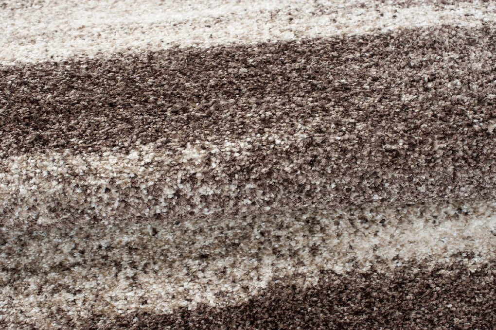 TA Koberec K206A SVETLOHNEDÉ SARI 3UX Rozmer: 120x400 cm