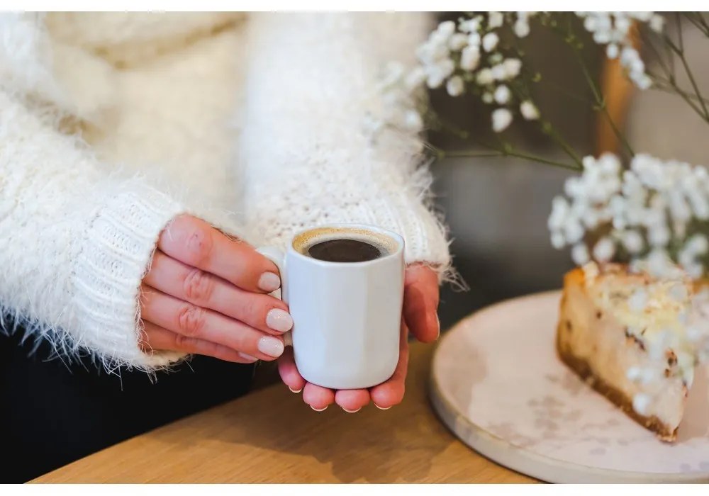 Biele hrnčeky na espresso z kameniny v súprave 2 ks 80 ml Fuori – Vialli Design