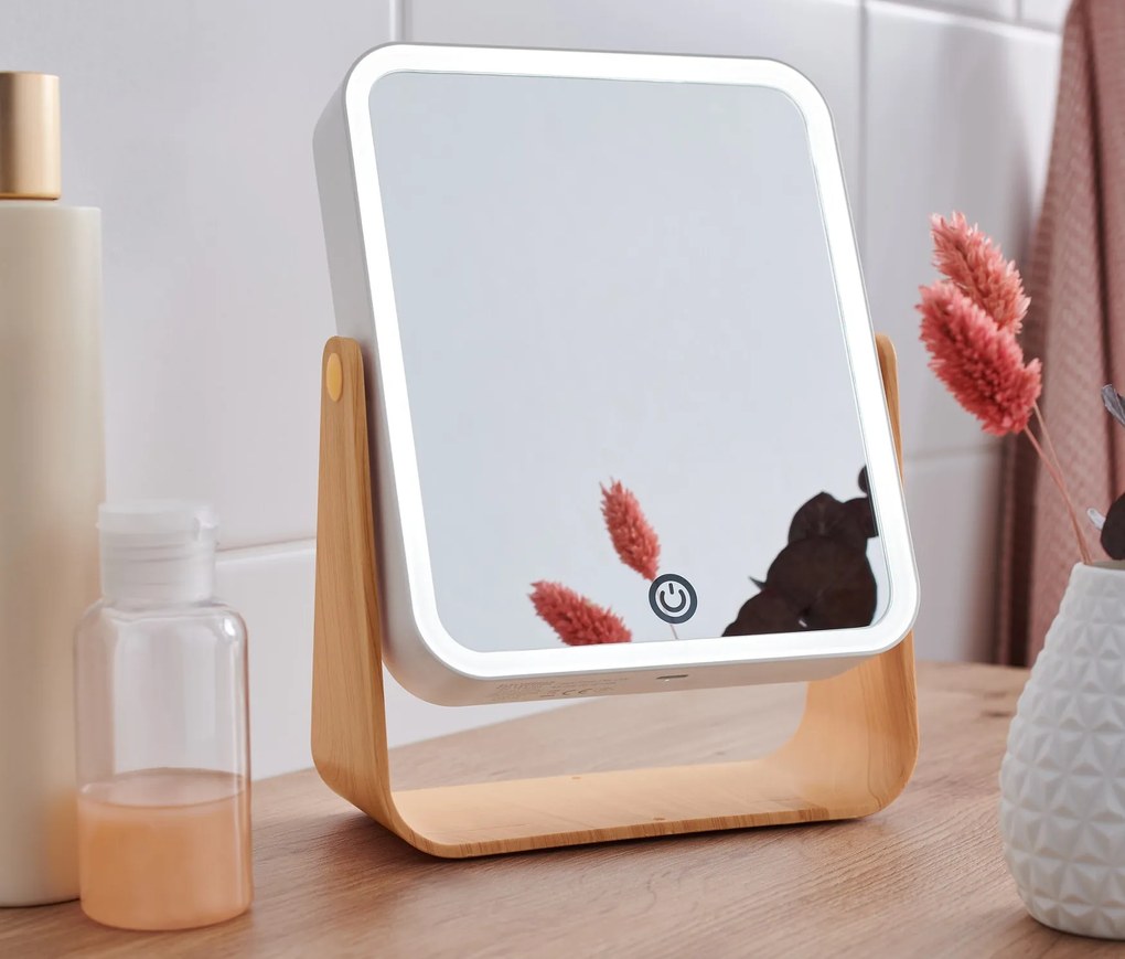 Kozmetické zrkadlo s LED