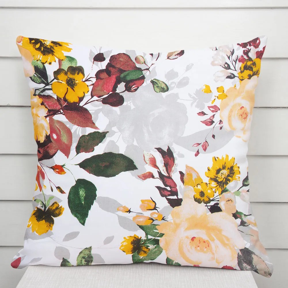 Biante Bavlnená obliečka na vankúš Sandra SA-217 Veľké žlté kvety 60 x 60 cm