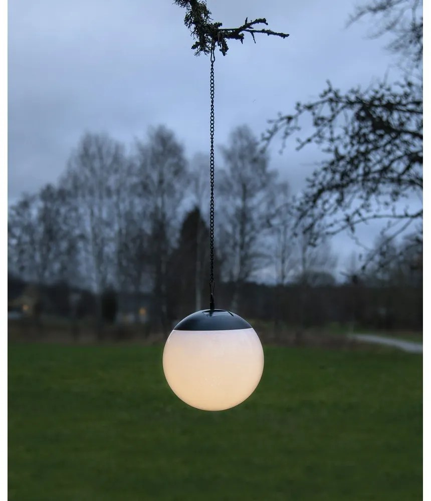 Závesné vonkajšie solárne svietidlo Star Trading Globus, ø 20 cm