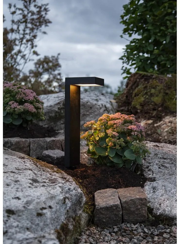 Vonkajšie solárne LED svietidlo Star Trading Vicini, výška 38 cm