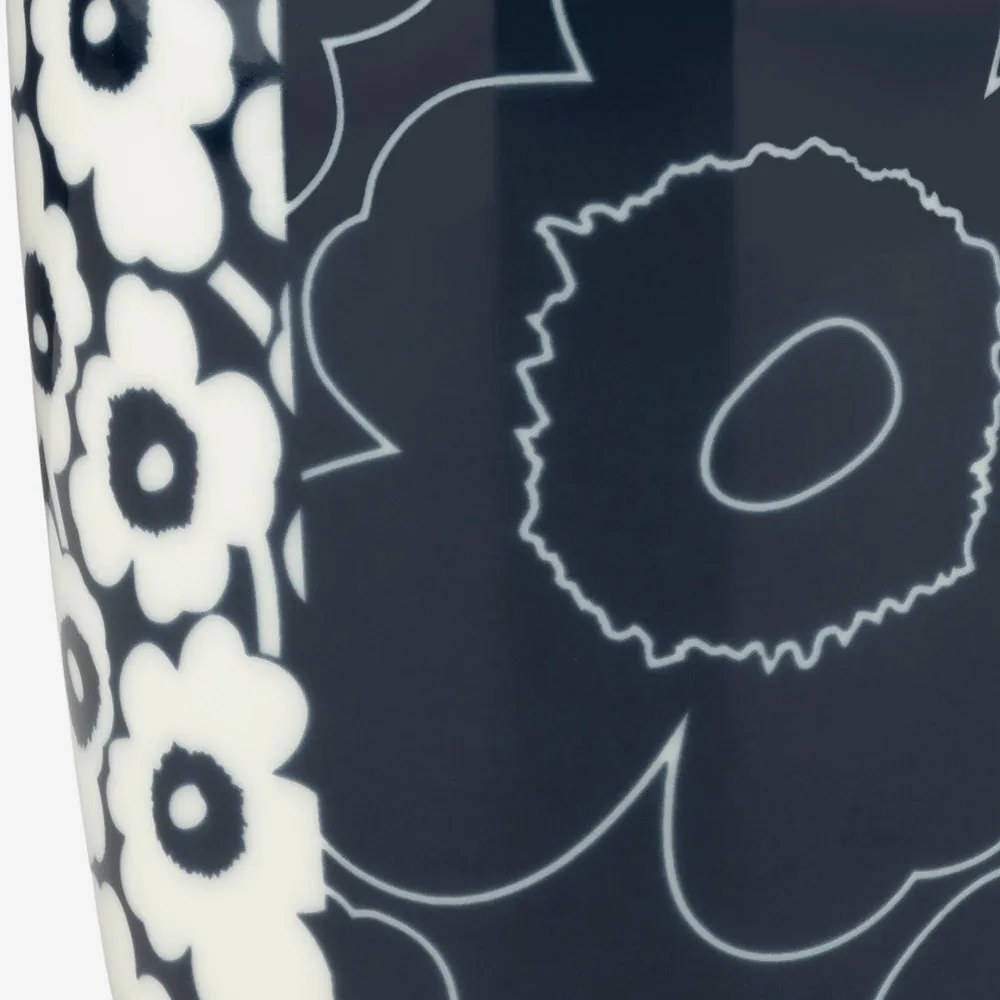 Marimekko Hrnček Oiva Unikko Kollaasi veľký tmavo modrý 60th Anniversary 400ml