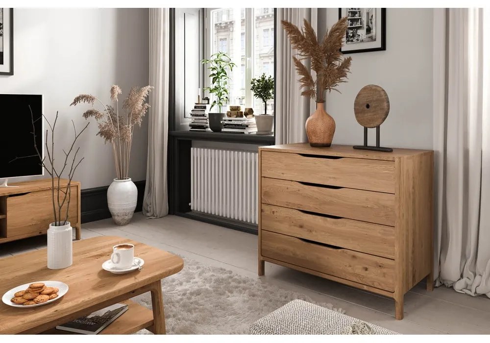 Nízka komoda z dubového dreva v prírodnej farbe 95x80 cm Twig – The Beds