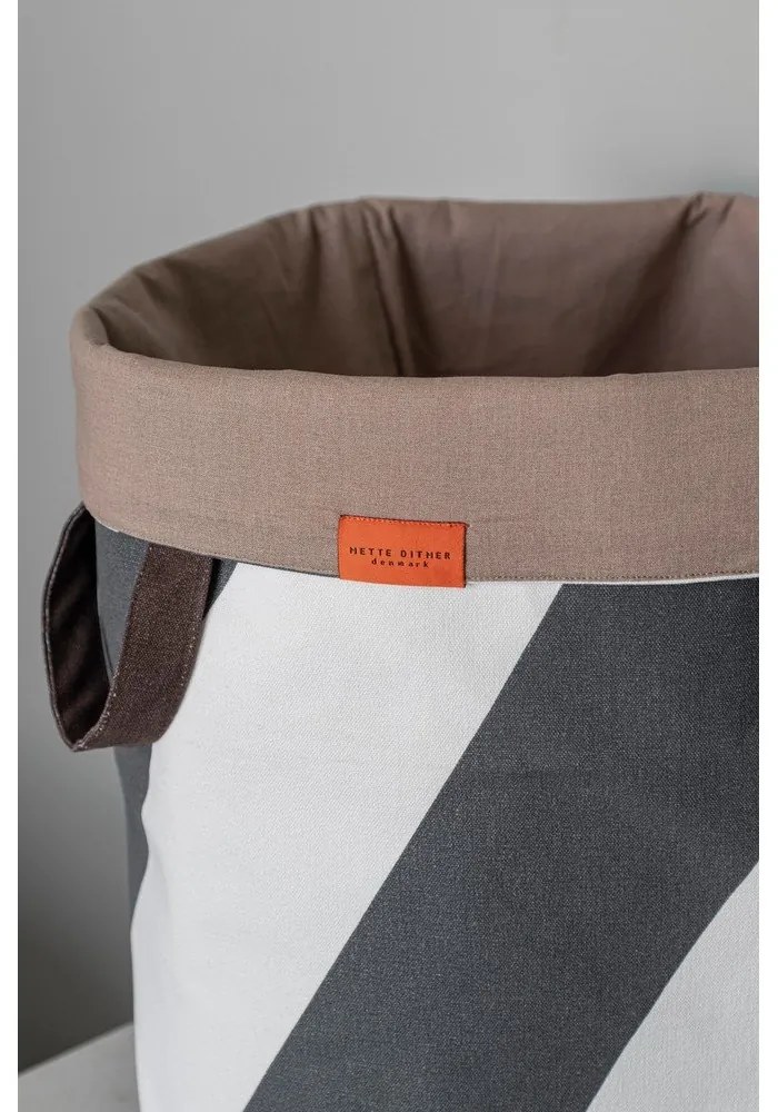 Sivý/krémový látkový kôš na bielizeň 5 l Diagonal – Mette Ditmer Denmark