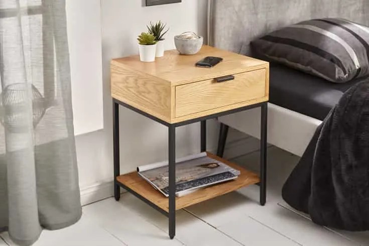 Moderný nočný stolík Hanau dubová dyha 40cm