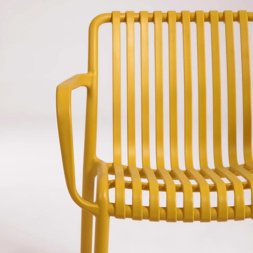 Horčicovožltá záhradná stolička Kave Home Isabellini