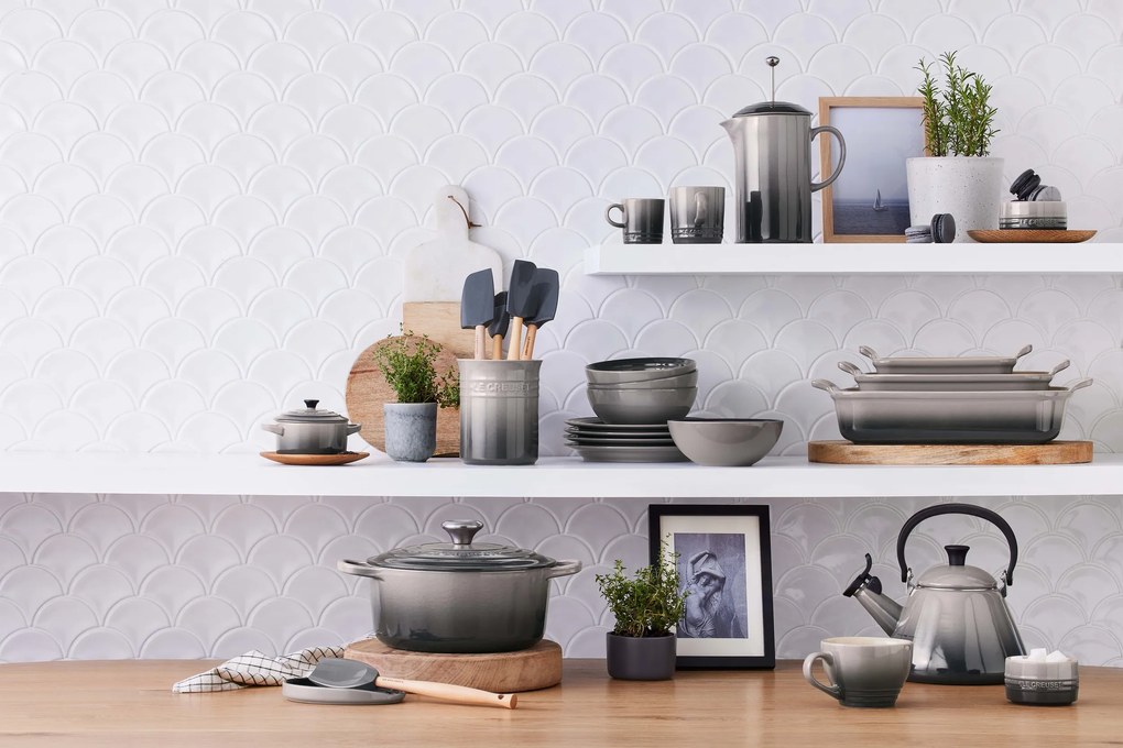 Hrnček Le Creuset 400 ml tmavo modrá