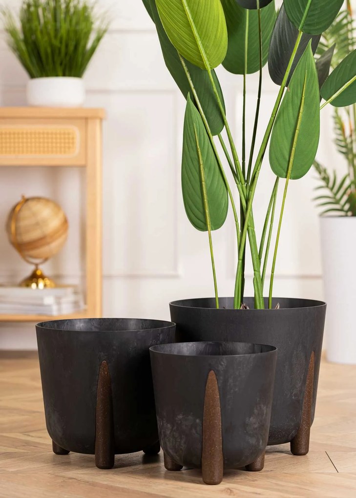 PLASTOVÝ KVETINÁČ MOSS 30X28,5 CM IMITÁCIA BETÓNU ČIERNA