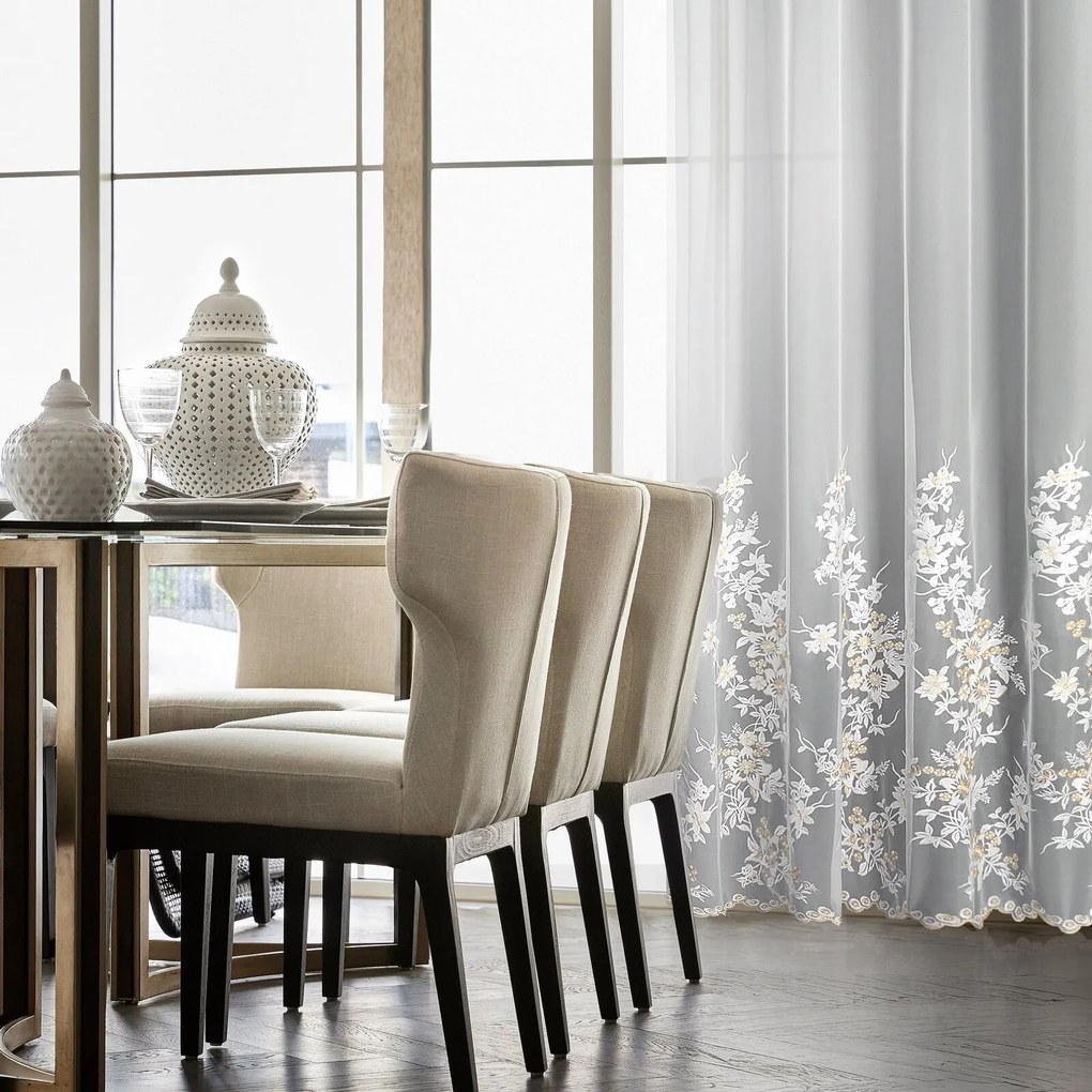 ZÁCLONA NA KRÚŽKOCH ALIRA 140X250 CM VZOROVANÁ