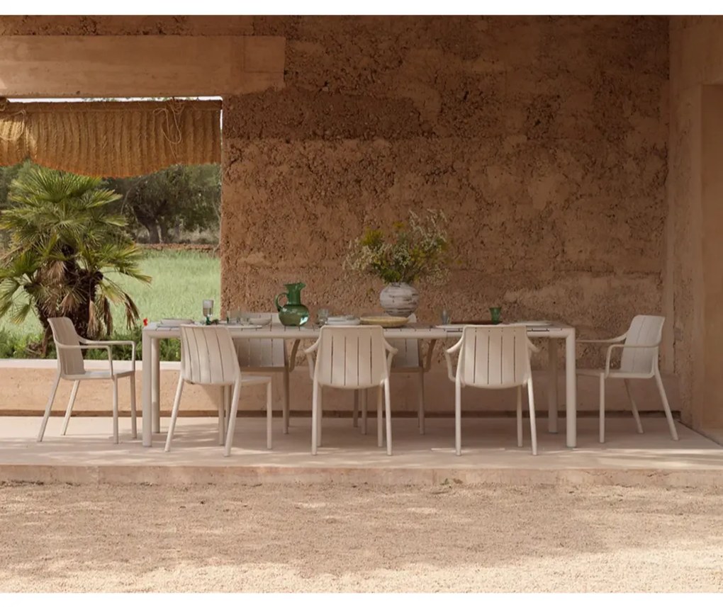 TIBERINA ARMCHAIR záhradná stolička s podrúčkami terra