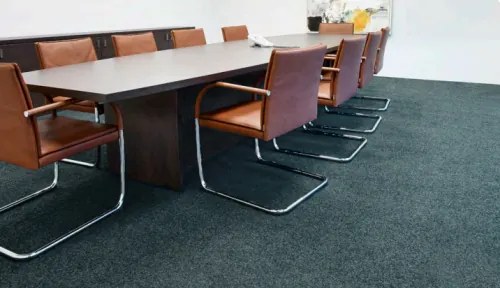 Koberce Breno Metrážny koberec NEW ORLEANS 672, šíře role 400 cm, zelená