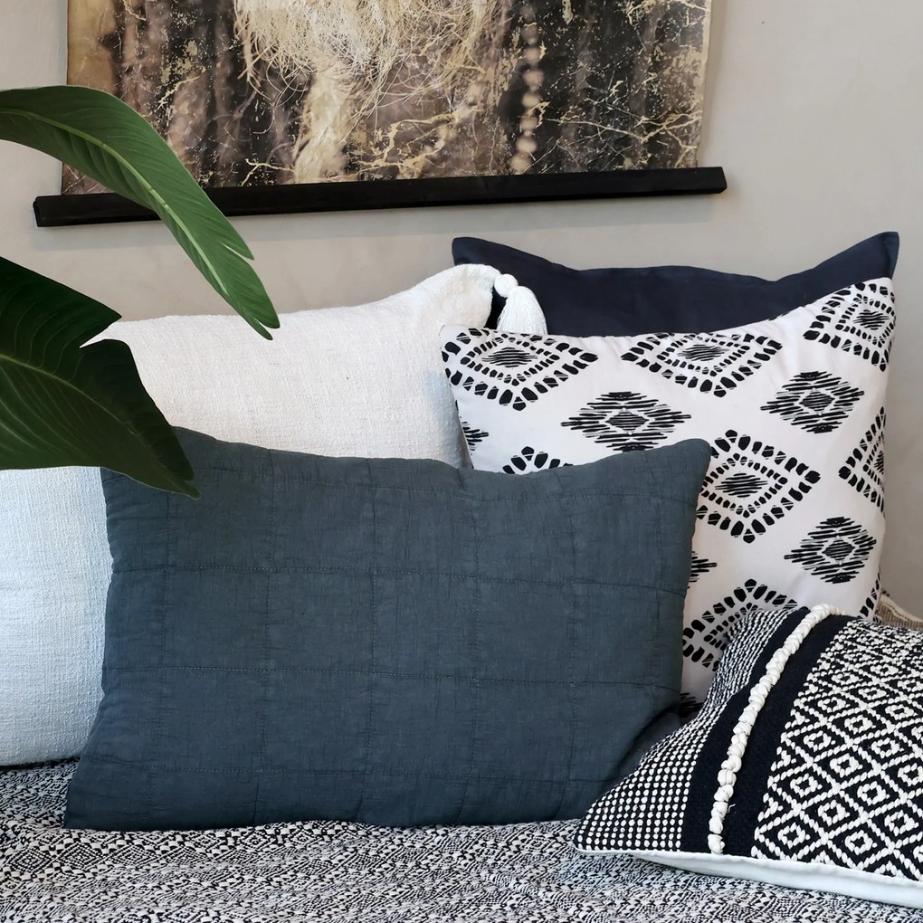 Chic Antique Prešívaný poťah na vankúš Midnight 40 × 60 cm