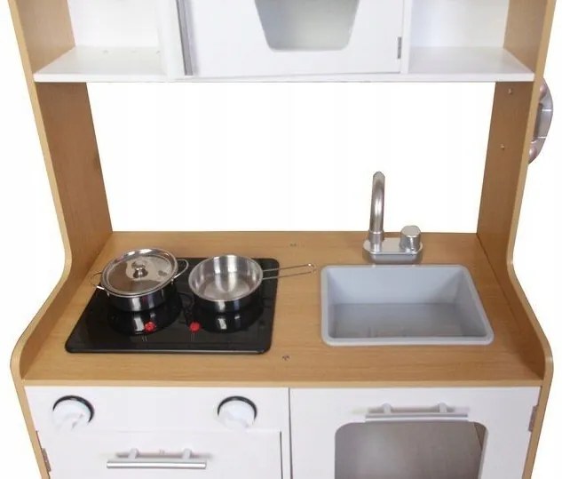 Drevená detská kuchynka so svetlom a zvukom