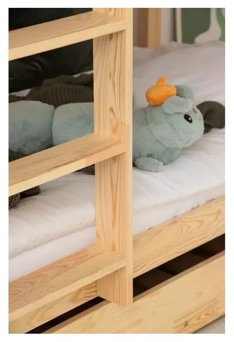 Poschodová detská posteľ s výsuvným lôžkom s úložným priestorom s roštom v prírodnej farbe 90x190 cm CLPBN – Adeko