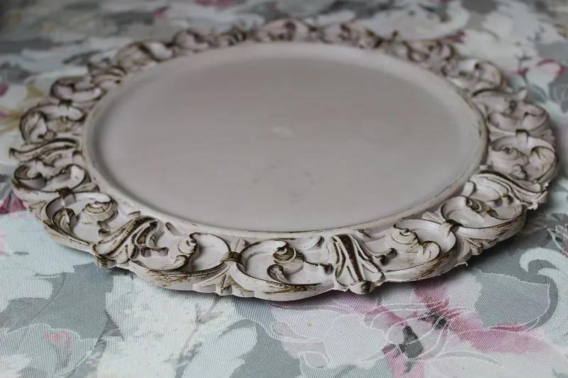 Ružovo hnedý klubový tanier s ornamentom 35cm
