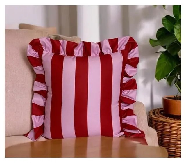 Obliečka na vankúš 45x45 cm Ruffled – Mila Home