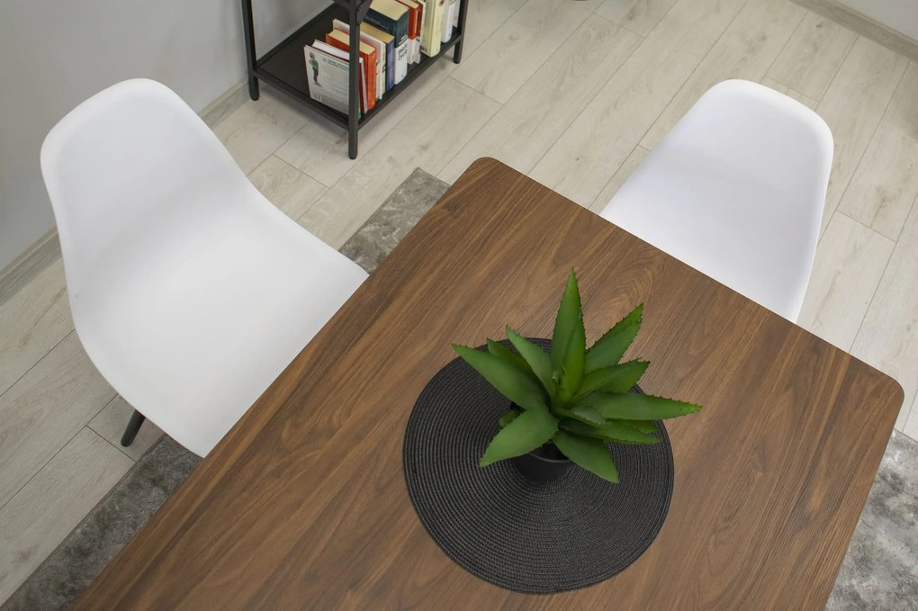 AKCIA Biela stolička OSAKA s čiernymi nohami II. akosť