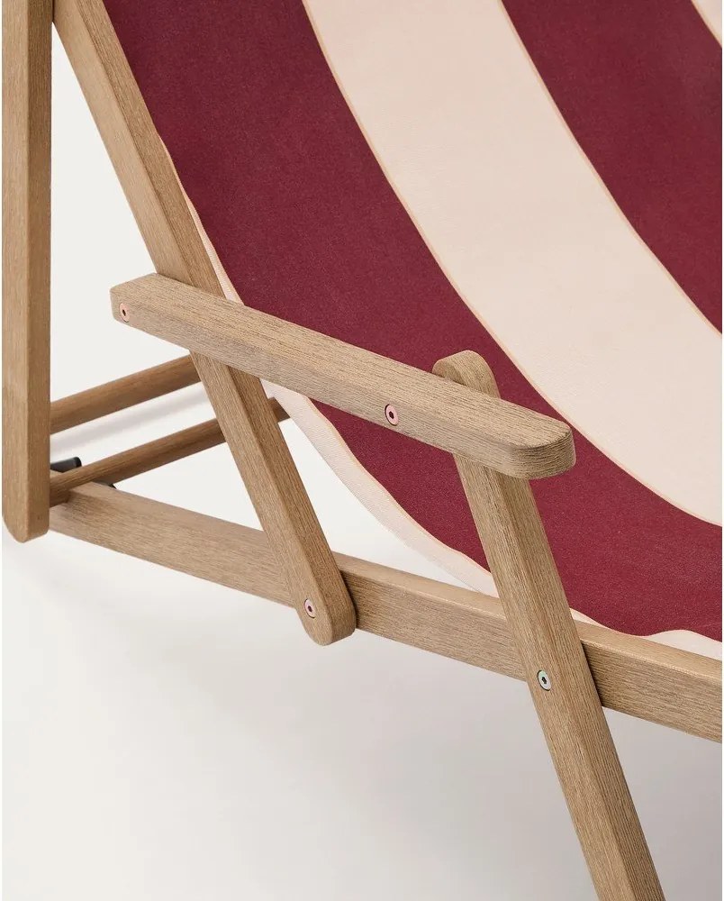 Červené drevené záhradné ležadlo Vilara – Kave Home