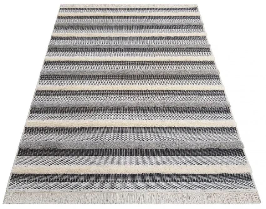 Pruhovaný škandinávsky koberec s ozdobnými strapcami Šírka: 160 cm | Dĺžka: 230 cm