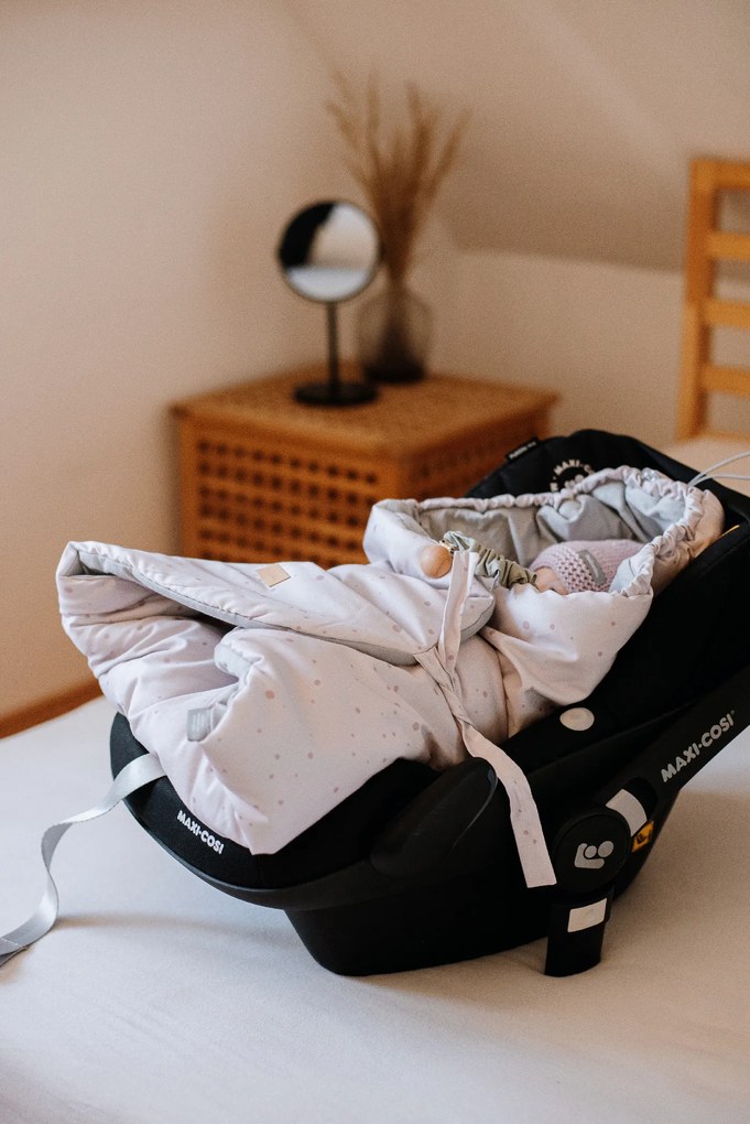 Beztroska zavinovacia deka do autosedačky LITTLE MIRACLES