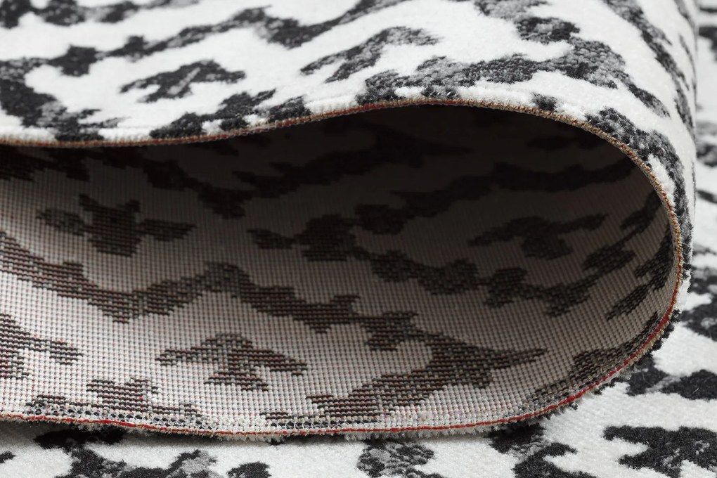 Moderný koberec MUNDO E0621 geometrický outdoor béžový / čierny